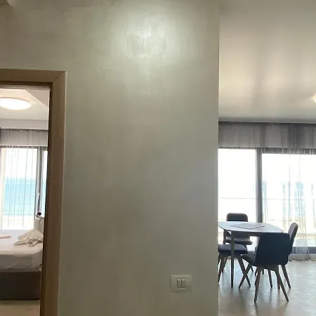 Sarah Morningstar ナボダリ