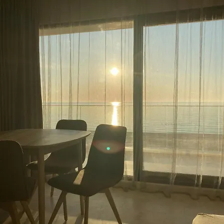 Apartamento Sarah Morningstar Năvodari